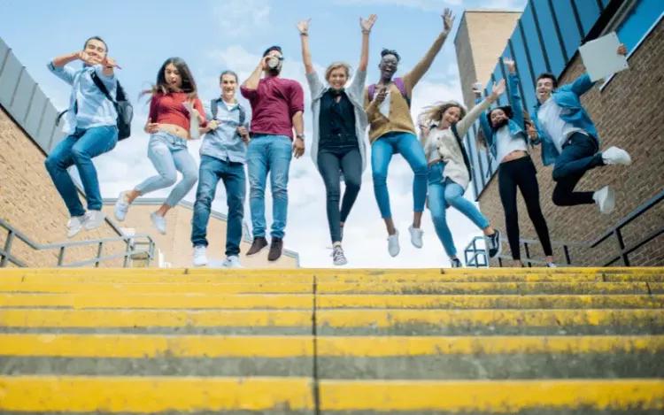 Happy students just obtained the Cambridge certificate with Swiss Exams